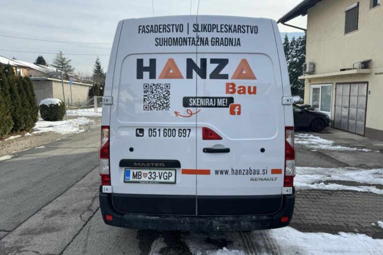Polepitev službenega vozila za podjetje Hanza Bau.