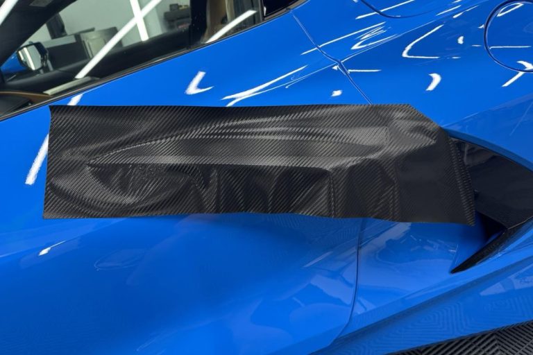 Chevrolet Corvette zaščiten s prozorno zaščitno folijo.