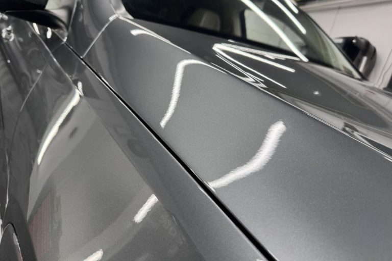 Mercedes-Benz GLE zaščiten s prozorno zaščitno folijo.