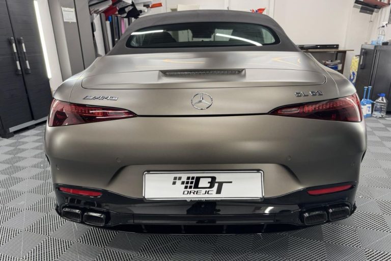 Mercedes SL 63 AMG zaščiten s prozorno mat zaščitno folijo.