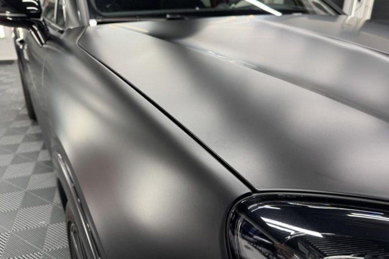 Porsche Cayenne Coupé GTS zaščiten s prozorno mat zaščitno folijo.