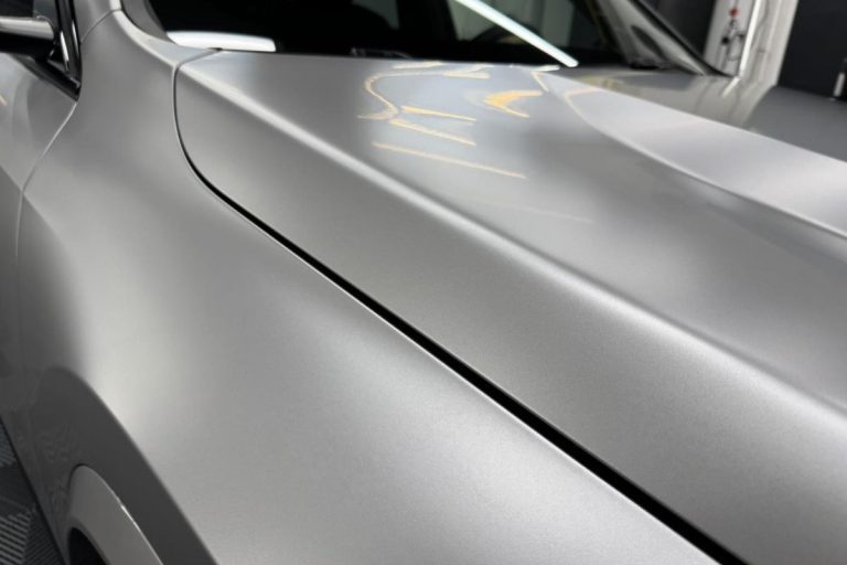 BMW X1 zaščiten s prozorno mat zaščitno folijo.